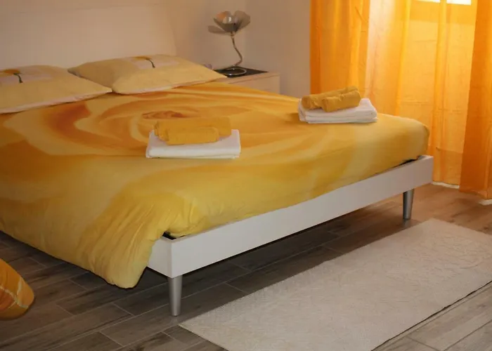 House Of Colours - Relax, Arte E Confort Per Coppie, Famiglie E Gruppi Alghero