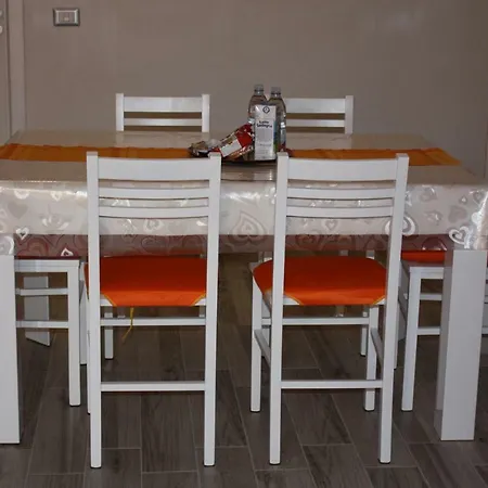 House Of Colours - Relax, Arte E Confort Per Coppie, Famiglie E Gruppi *