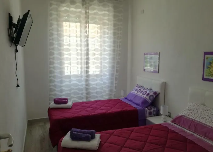 House Of Colours - Relax, Arte E Confort Per Coppie, Famiglie E Gruppi Дом отдыха Альгеро